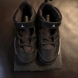 Kids JORDAN FLTCLB '91 (TD) BLACK/ WHITE Size 7C, 10C