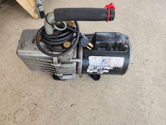 7 CFM vacuum pump