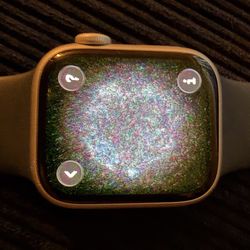 Apple Watch Series 8 GPS: ECG, Blood Oxygen, temperature, sleep tracking.