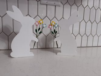 Easter decorations - 2 Wooden Easter Bunnies 