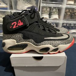 Sz 9.5 Nike Griffey $40 FIRM NO TRADES