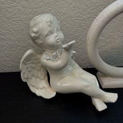 Blowing Kiss Angel Shelf Sitting Decor