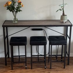 Console Table And Chairs 