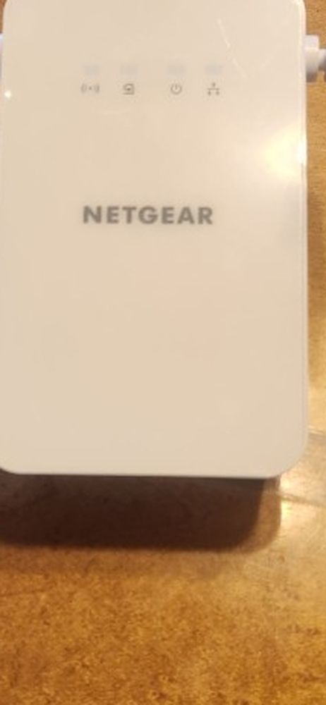 NETGEAR Powerline 1000 WiFi Extender