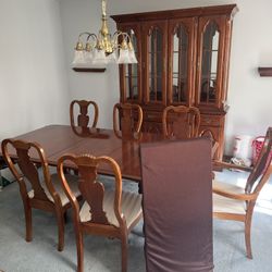 dining room set