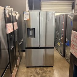 🔥SAMSUNG STAINLESS STEEL MEGA CAPACITY REFRIGERATOR WITH ICE MAKER AND WATER DISPENSER🔥