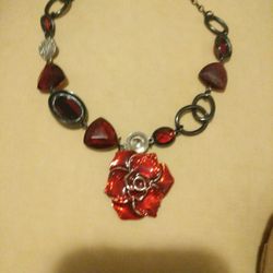 Women's ornate Necklace With Rose Pendant