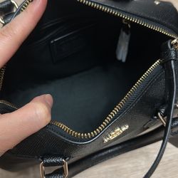 Brand New Coach Women Speedy Bag 