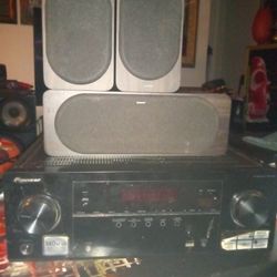 Pioneer 140Wx5 Stereo System W/ Speakers