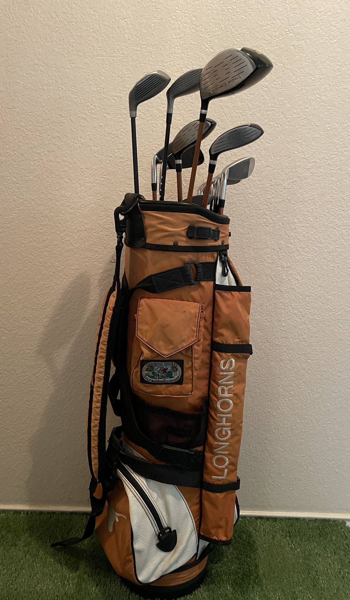 Wilson Golf Club Set w/Texas Longhorn Bag (RH)