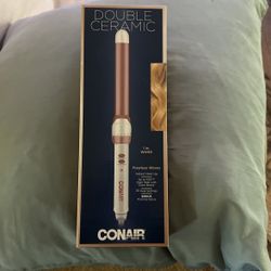 New- Conair Double Ceramic Curling Wand Never Used Still In Box
