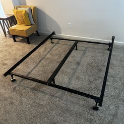 Bed Frame, Metal. Queen Full Or King. Adjustable 