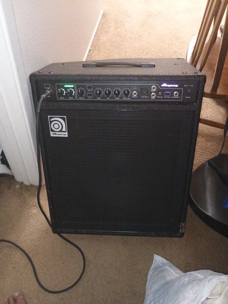 Ampeg Guitar Amp