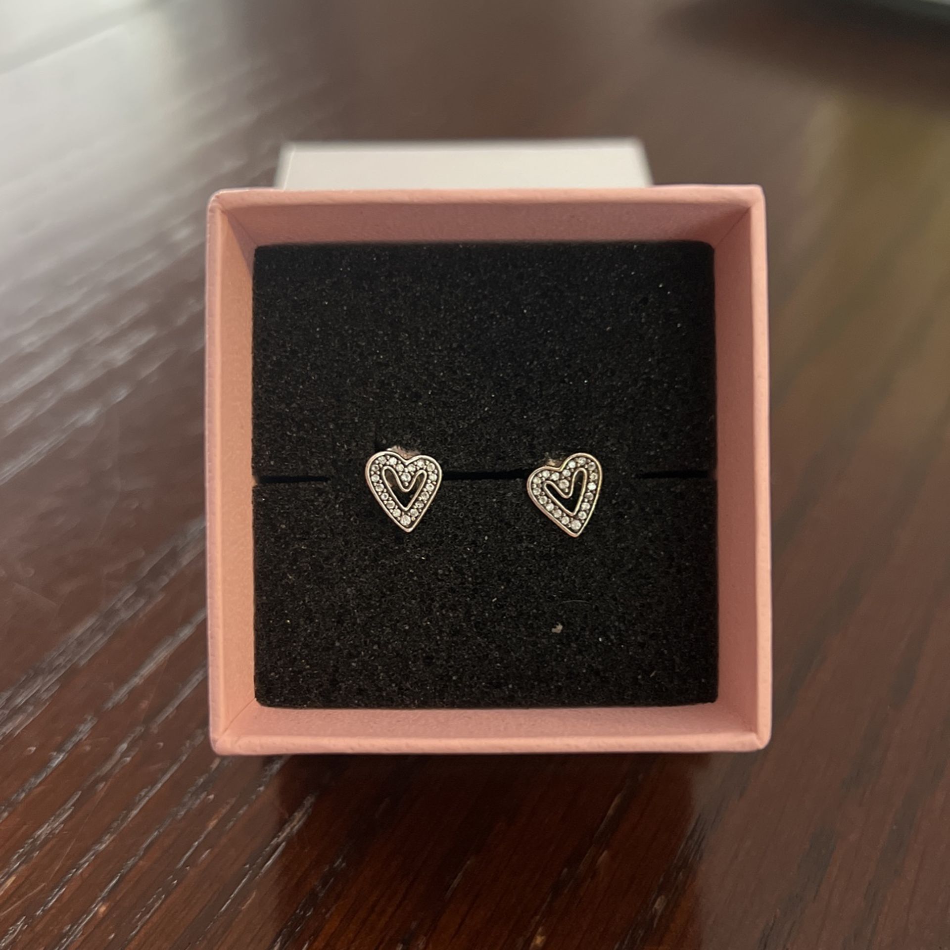 Sparkling freehand heart stud on sale earrings