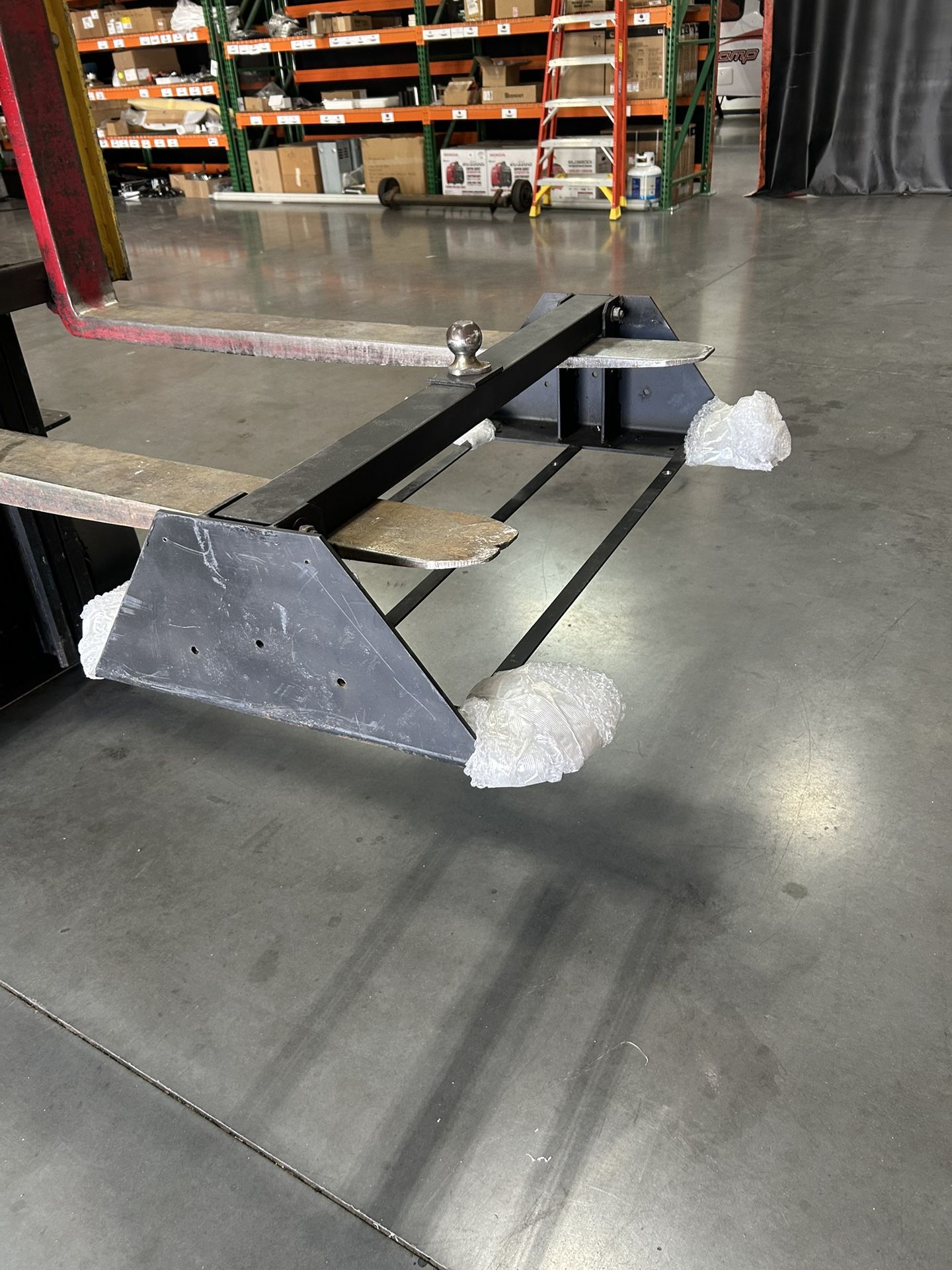 Sm Truck 5th Wheel Hitch / Scamp Trailer