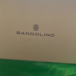 Bandolino 