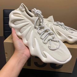 Yeezy 450 “Cloud White” - MISMATCHED SIZES