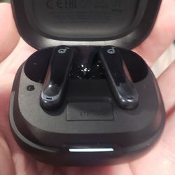 Soundcore P40i Earbuds Brand NEW