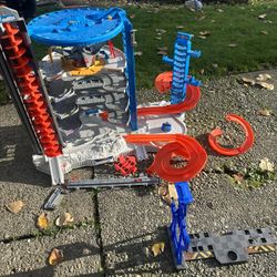 Hot Wheels  Super Ultimate Garage Play Set 