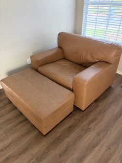 Leather Oversized Accent Chair w/Ottoman