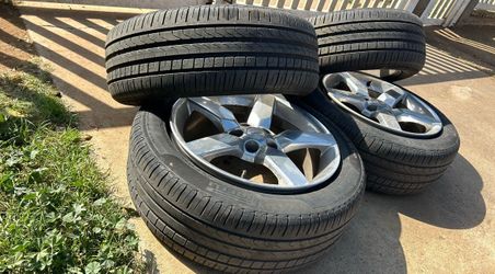 Chevrolet Camaro OEM Original Wheels And Tires 245/50R19