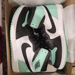 11M Air Jordan 1 Retro High OG NEW!  SIZE 11M