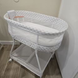 Delta Children bassinet