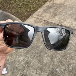 Maui Jim Brand New Only Worm 2 Time 