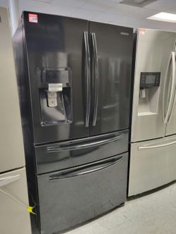 Samsung 4‑Door French Door Fridge – Black Stainless, Ice/Water
