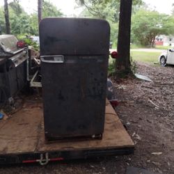 1965 Antique Westing House Refrigerator 