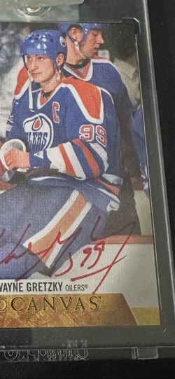 Wayne Gretzky Sighned card. Offer s