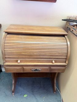 Free Small Rolltop wood desk