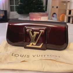 Louis Vuitton Vernis Clutch