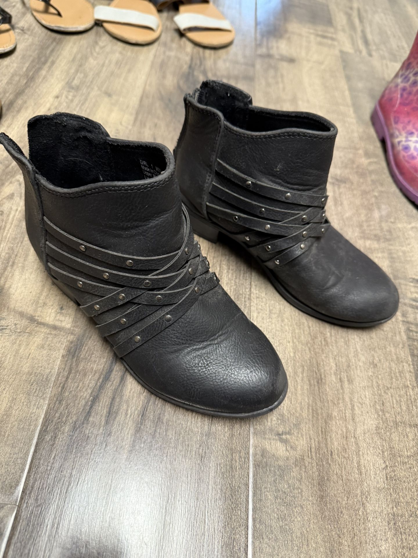 Girls Black Angle Boots - Size 1Y