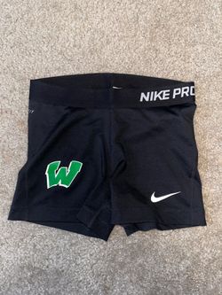 Nike pro spandex size M runs small - new without tags