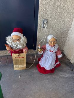 Animated Santa and Mrs. Claus Figure Set with motion 20”