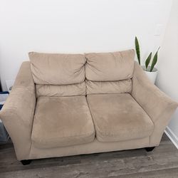 Love seat