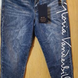 NWT Women's Blue Swan Embroidered Jeans Size 10