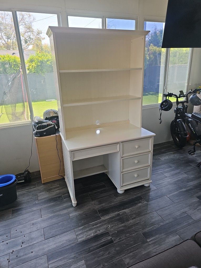 White Desk With Shelves.