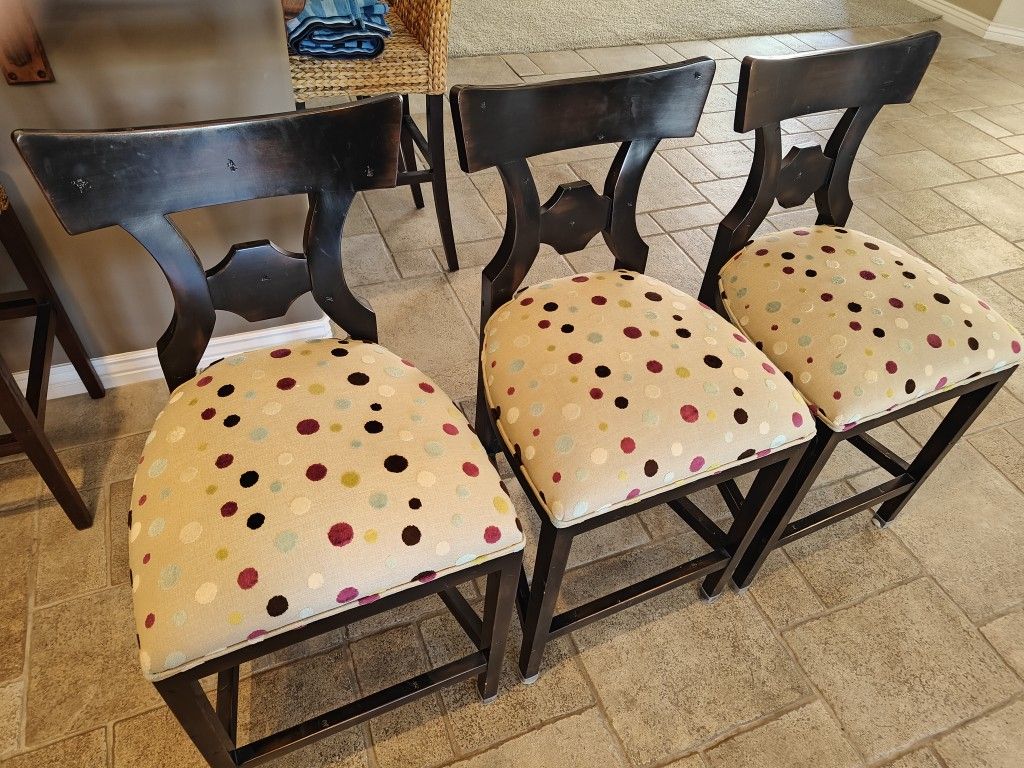 Unique/Polkadot Chairs