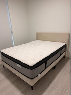 Queen Size bed set with mattress