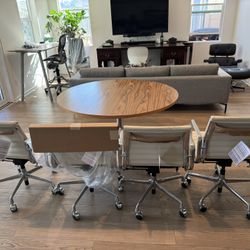 2025 Brand New Herman Miller Eames Management Office Chair With cream Vicenza leather