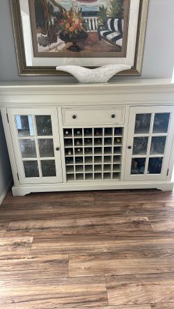 Bar/wine Cabinet