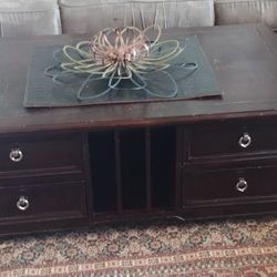 Lift Coffee Table Need Gone ASAP