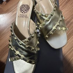 Women’s Shoes / Heels 