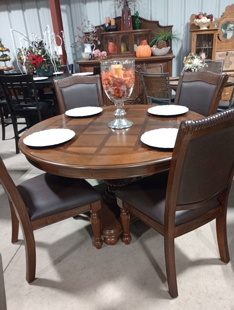 Dining Room Table Sets / Comedores