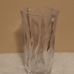 Brilliant Cut Glass Vase.  Heavy,  no scratches,  no cracks. Central Austin location. 