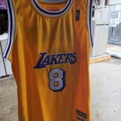 T-Shirts And Basketball Jerseys 
