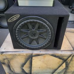 UNA BOCINA Y AMPLIFIER 