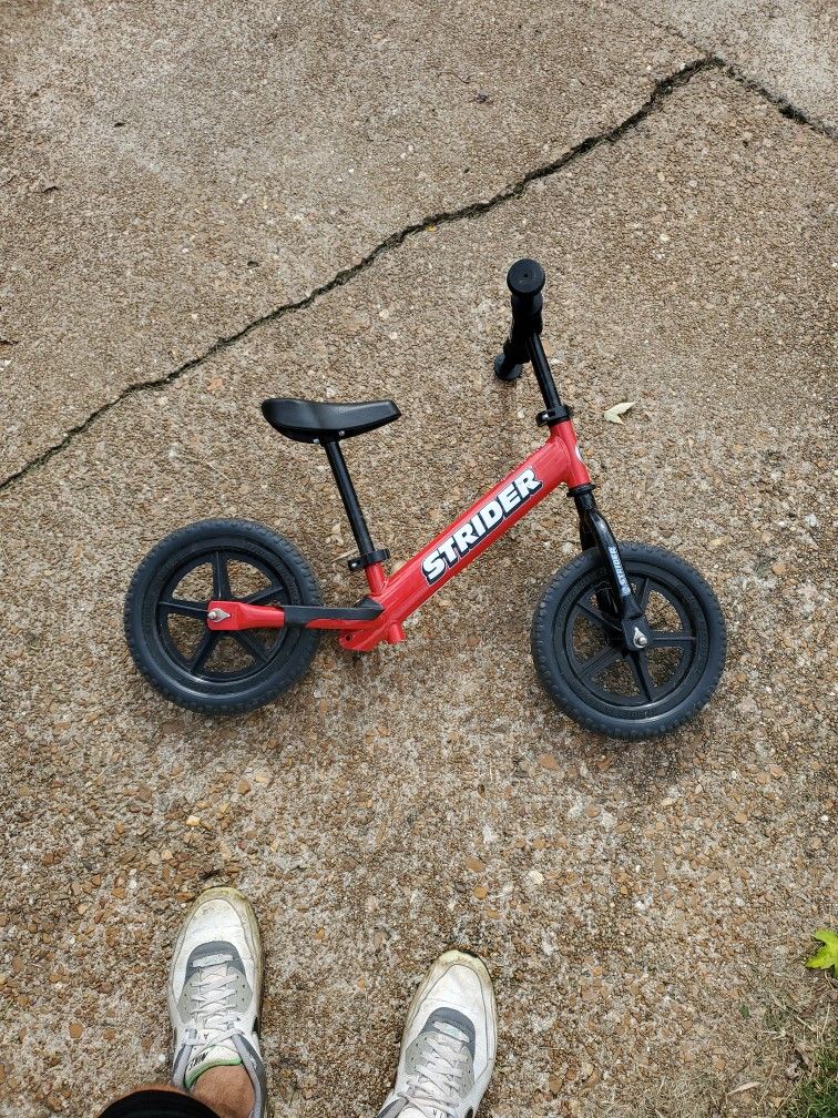 Strider balance bike